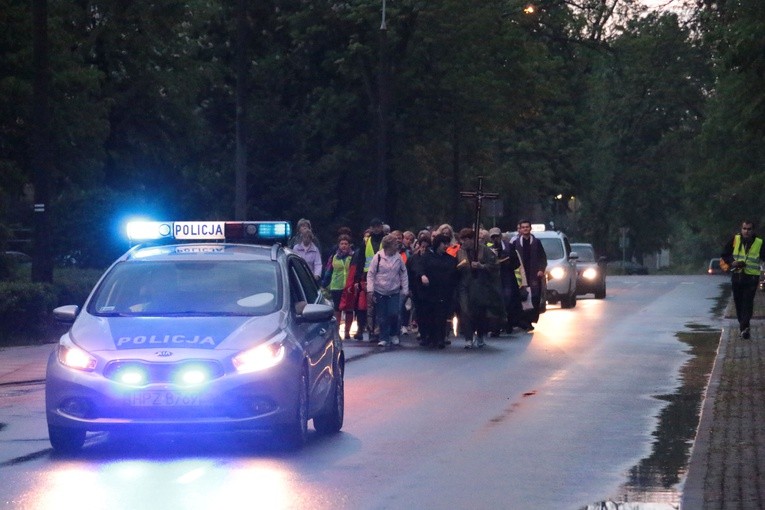 II Nocna Pielgrzymka z Modlina do Czerwińska