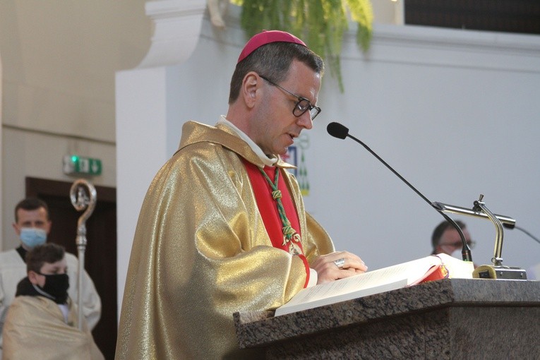 Skępe. Jubileusz parafii i konsekracja ołtarza