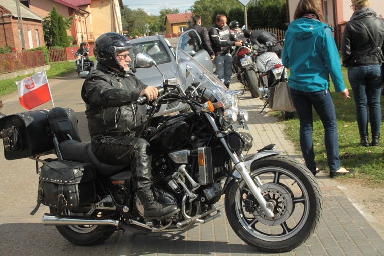 Zakończenie sezonu motocyklowego w Niechłoninie