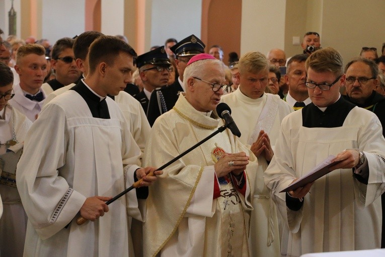 Koronacja w Smardzewie. Część I