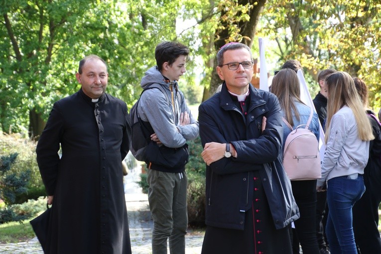 Rostkowo. Pielgrzymka młodzieży