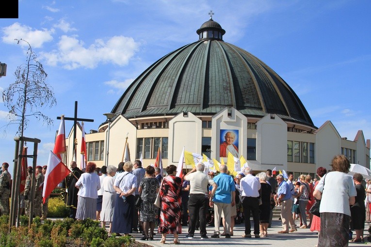 Płock. 30. rocznica pielgrzymki papieskiej - cz. 2