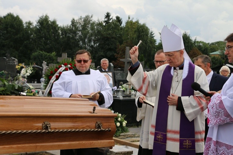 Płońsk. Pogrzeb ks. Ludwika Jasińskiego