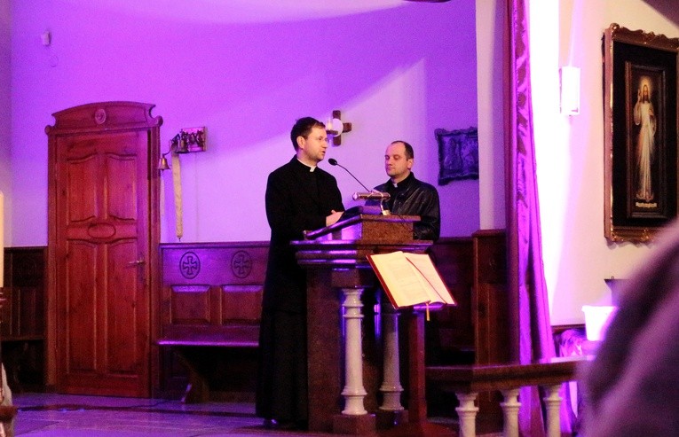 Pasłęk. Czuanie młodzieży diecezji elbląskiej 