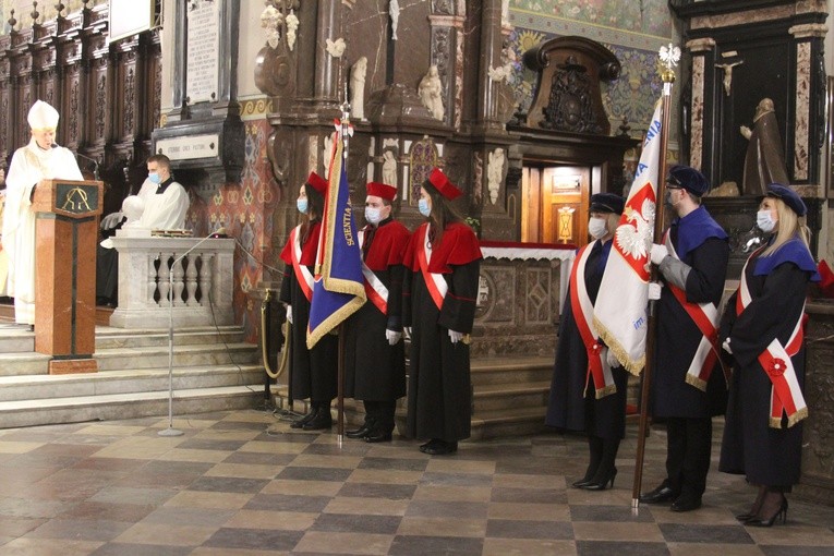 Płock. Rozpoczęcie peregrynacji relikwii bł. Hanny Chrzanowskiej w diecezji płockiej