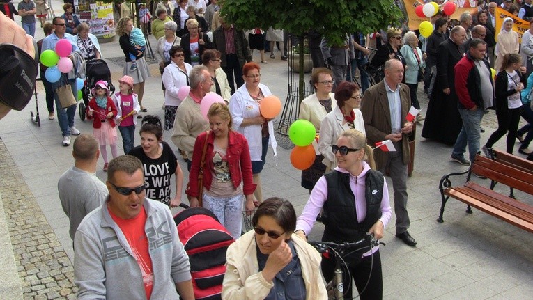 Marsz dla Życia i Rodziny w Ciechanowie 2015
