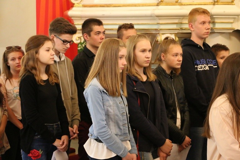 Karniewo. Nawiedzenie w parafi pw. Wszystkich Świętych