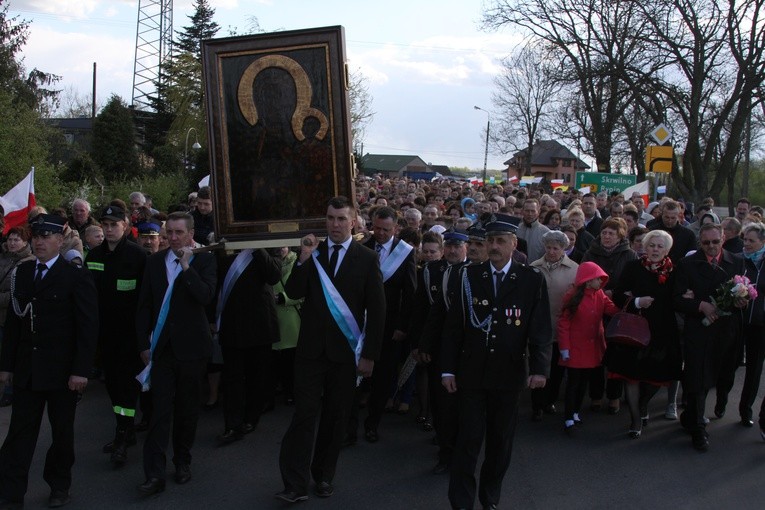 Okalewo. Nawiedzenie w parafii Matki Boskiej Szkaplerznej