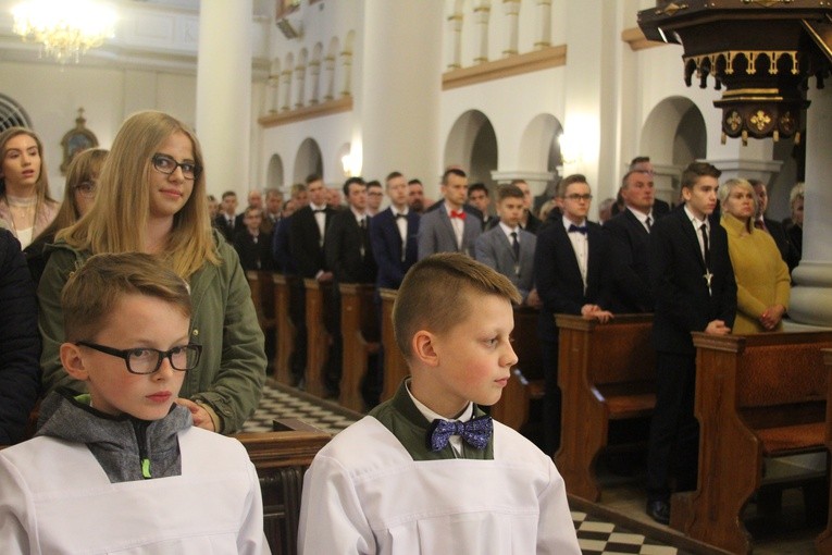 Uroczystość w Wieczfni Kościelnej
