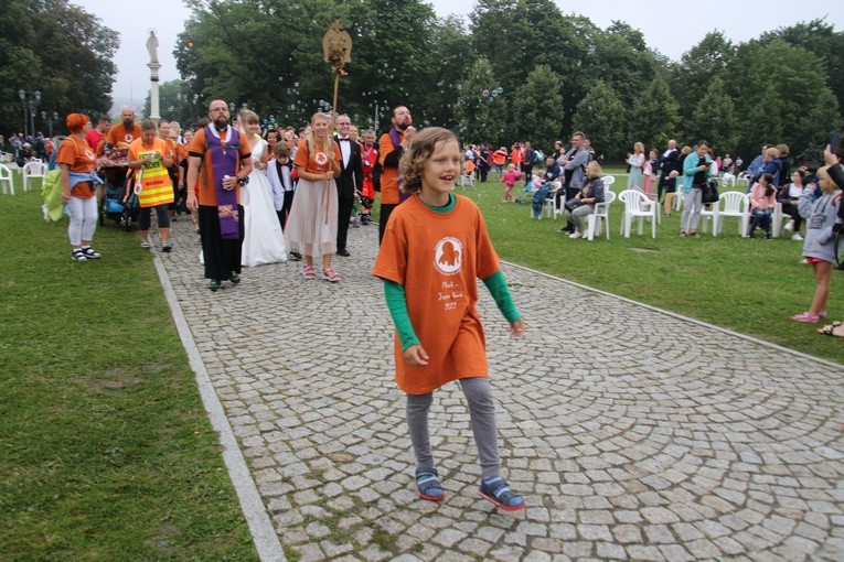 Pielgrzymka. Wejście na szczyt - cz. 2