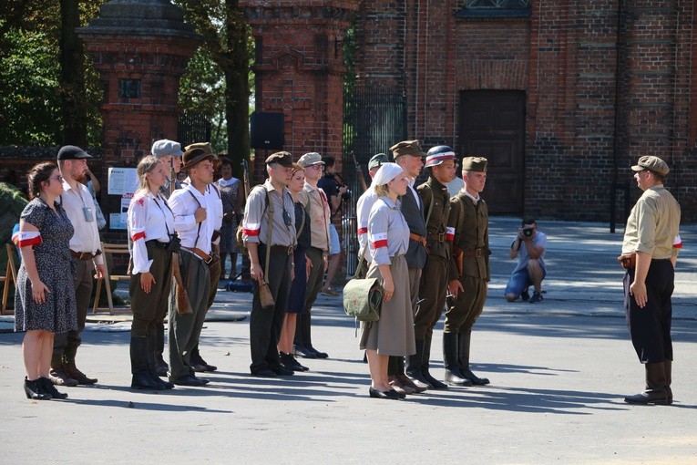 Rekonstrukcja powstania '44 w Raciążu