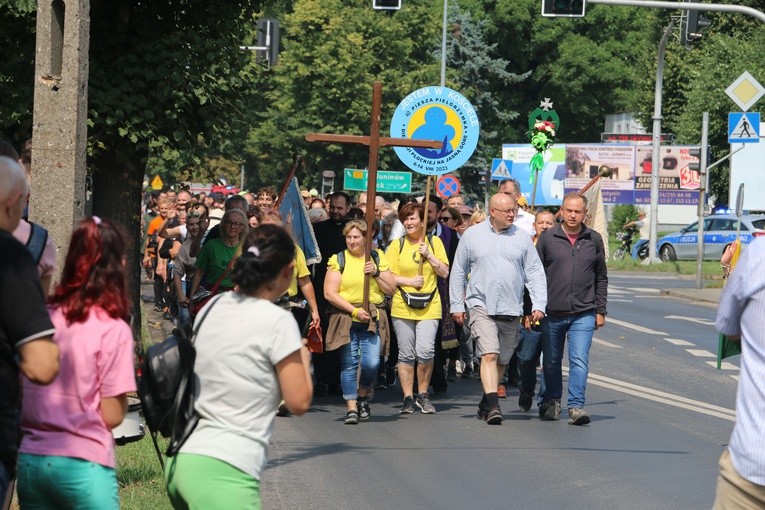 Gostynin. Pielgrzymka na Jasną Górę 2023 - obiad