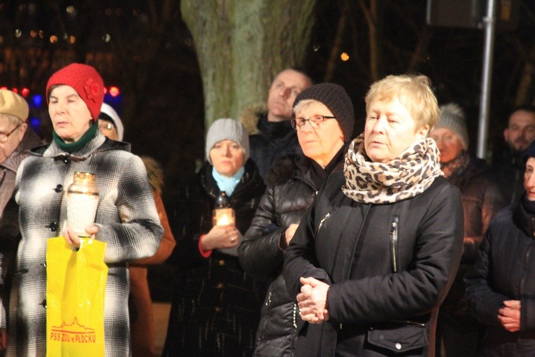 Płock. Różaniec za Ukrainę