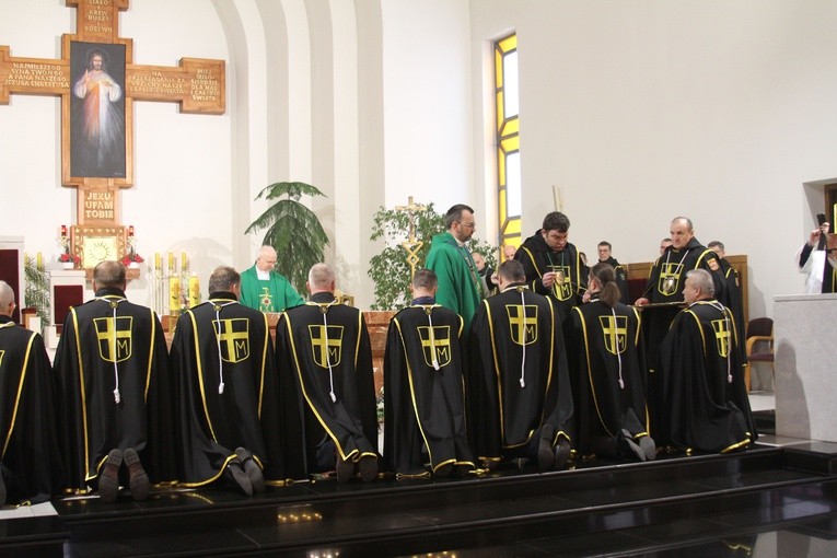 Pułtusk. Powołanie chorągwi Zakonu Rycerzy Jana Pawła II