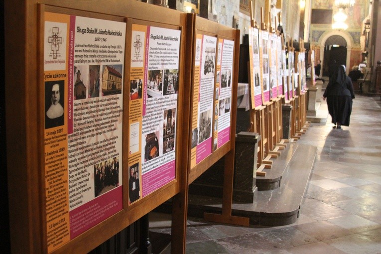 Płock. 100-lecie sióstr pasjonistek. Część II