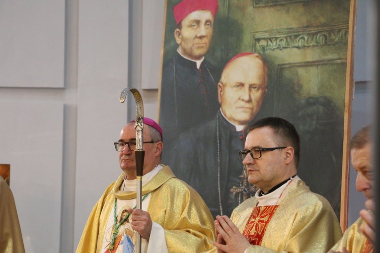 Płock. Święto Miłosierdzia w sanktuarium - cz. 2