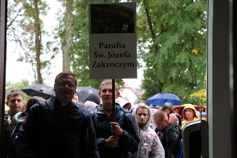 Rostkowo. Pielgrzymka dzieci