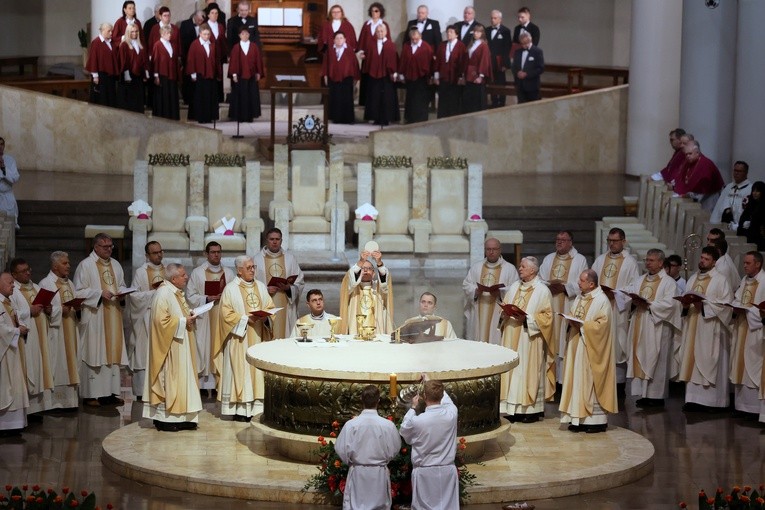 Uroczystość Chrystusa Króla w katowickiej katedrze cz. 1