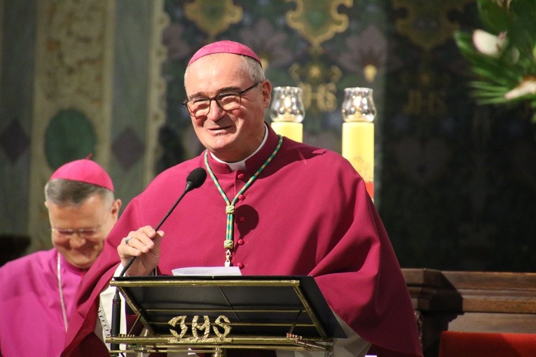 Płock. Kanoniczne objęcie diecezji przez bp. Szymona Stułkowskiego. Cz. 1