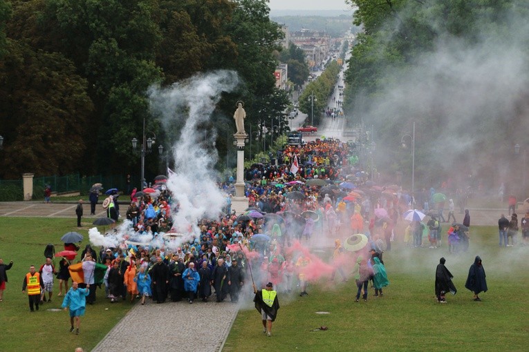 Pielgrzymka 2019. Wejście na Jasną Górę - część I