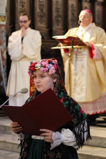 Mali kolędnicy w Płocku