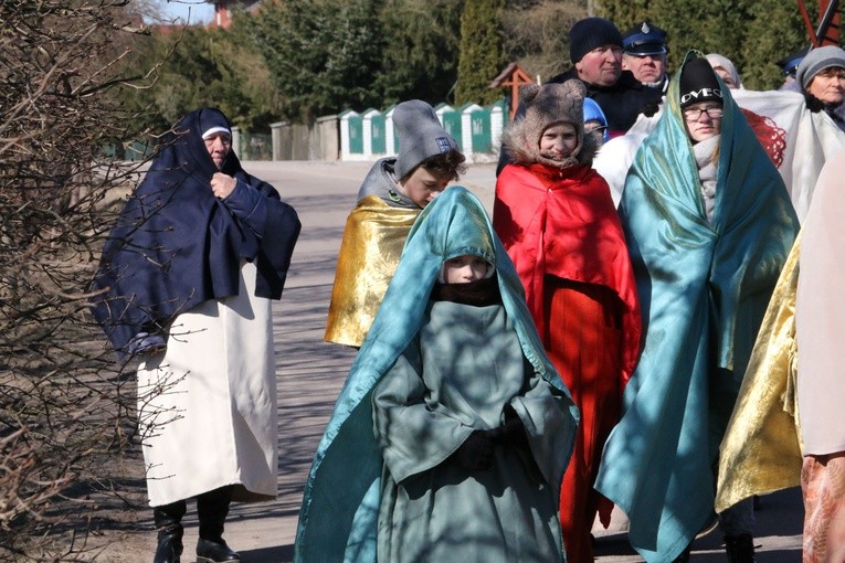 Droga Krzyżowa w Bogatem