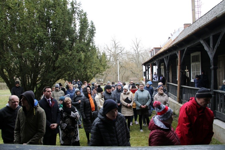 Brwilno. Droga Krzyżowa w Domu Pomocy Społecznej