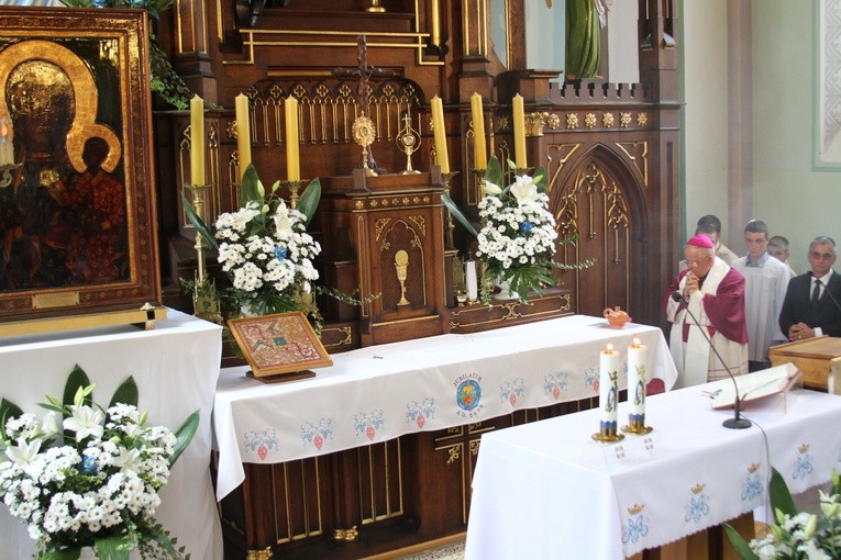 Rostkowo. Nawiedzenie w parafii św. Stanisława Kostki