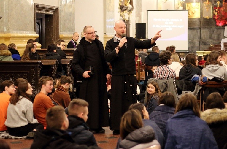 Jasna Góra - czuwanie maturzystów