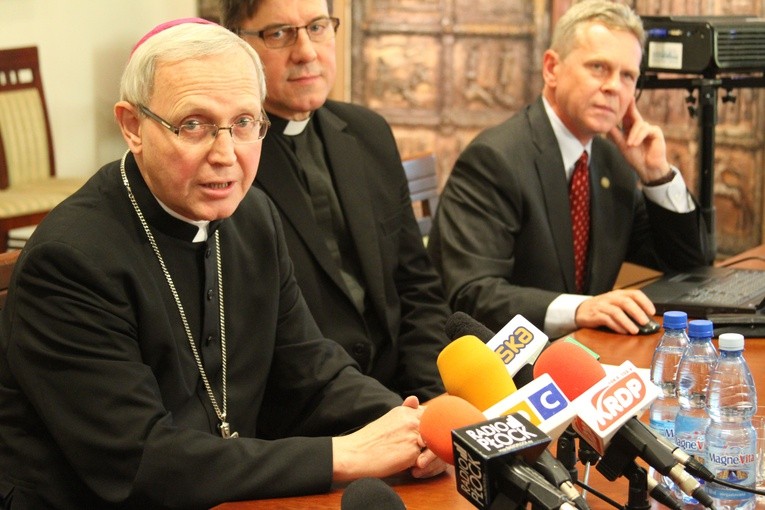 Konferencja prasowa o remoncie kaplicy królewskiej