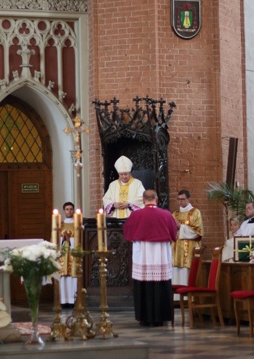 Uroczyste wprowadzenie bp. Adama Wodarczyka i Kanoników Kwidzyńskiej Kapituły Konkatedralnej