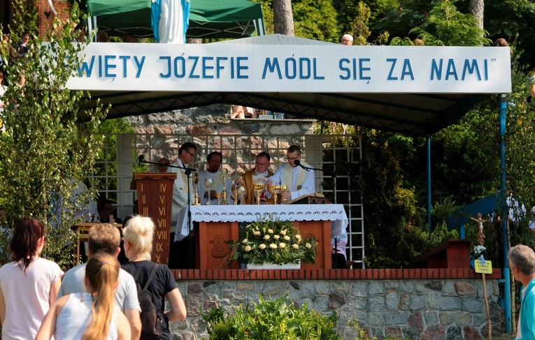 Ryjewo - odpust w sanktuarium Świętej Rodziny