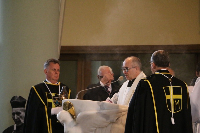 Ciechanów. Uroczystości w parafii MB Fatimskiej