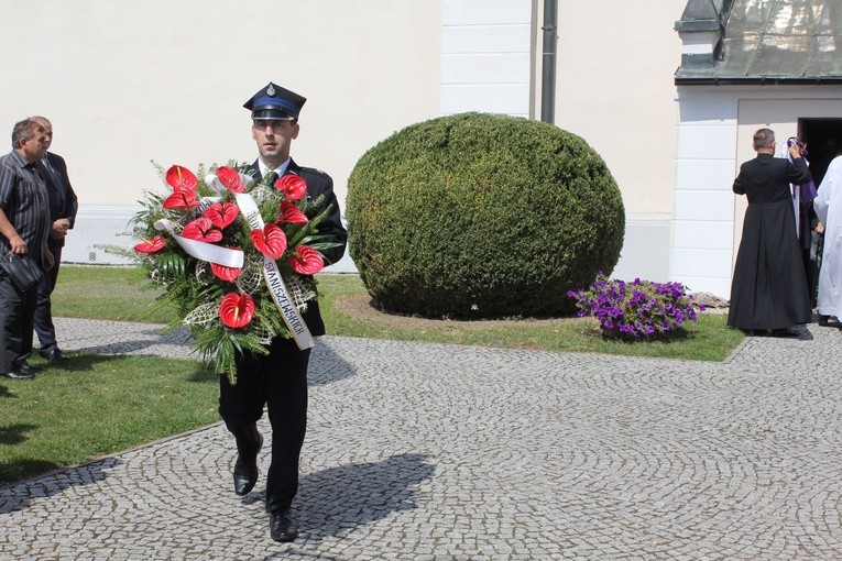 Radzymin. Uroczystości pogrzebowe ks. Zdzisława Kupiszewskiego
