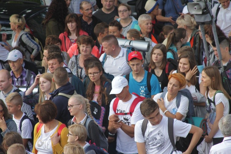 Wyjście pielgrzymki. Część 2