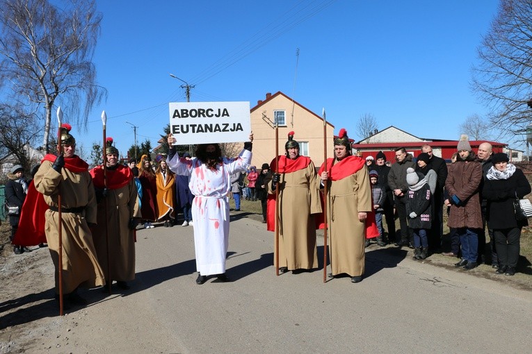 Droga Krzyżowa w Bogatem
