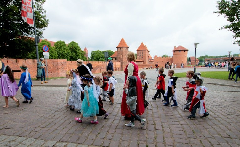 Malbork - barwny korowód
