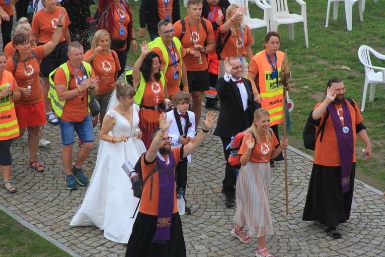 Pielgrzymka. Wejście na szczyt - cz. 1