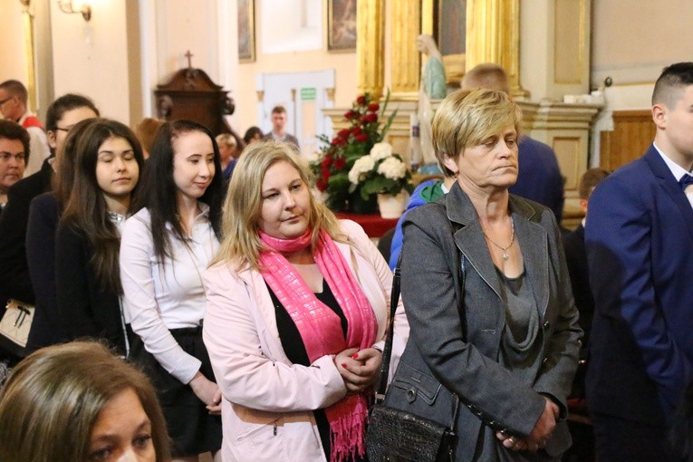 Bierzmowanie w makowskiej farze