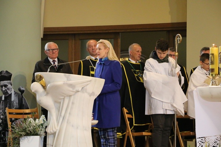 Ciechanów. Uroczystości w parafii MB Fatimskiej