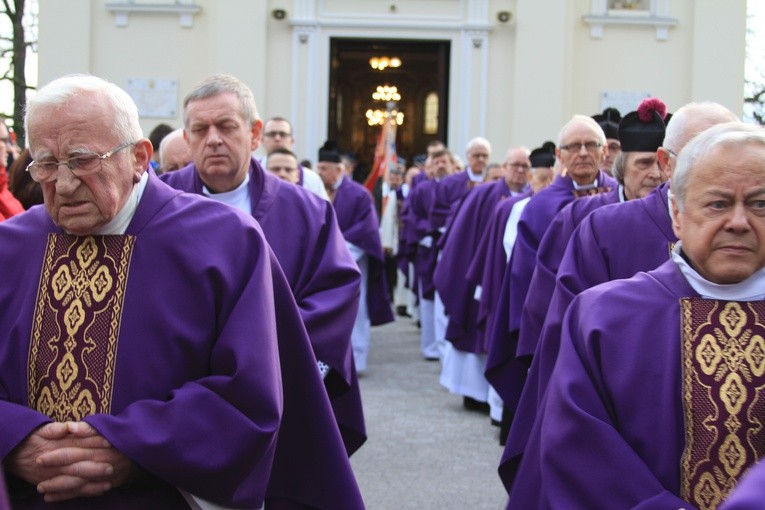 Pogrzeb ks. kan. Mieczysława Zdanowskiego