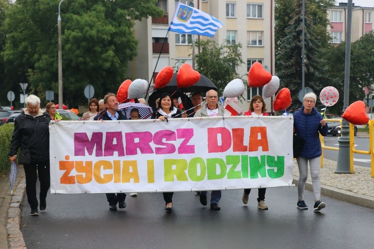 Iława. Korowód w obronie rodziny