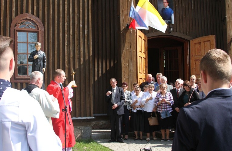Relikwie bł. ks. Jerzego w Uniecku