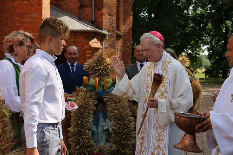 Popowo Kościelne. Dożynki diecezjalne cz. 1