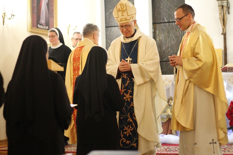 Płock. Święto zakonów u sióstr pasjonistek