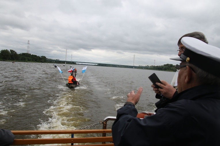 Płock. Pielgrzymka wodniaków