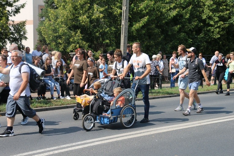 Gostynin. Pielgrzymka na Jasną Górę 2023 - obiad