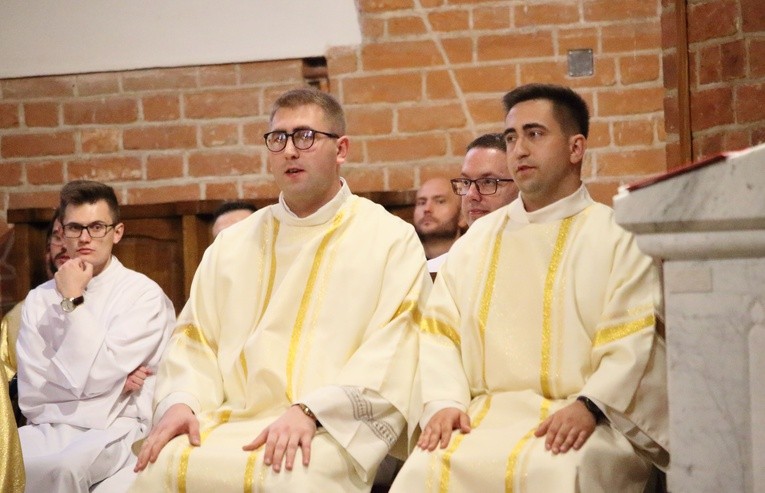 Święcenia diakonatu