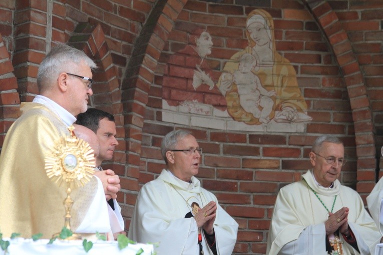 Abp Stanisław Gądecki w Rostkowie