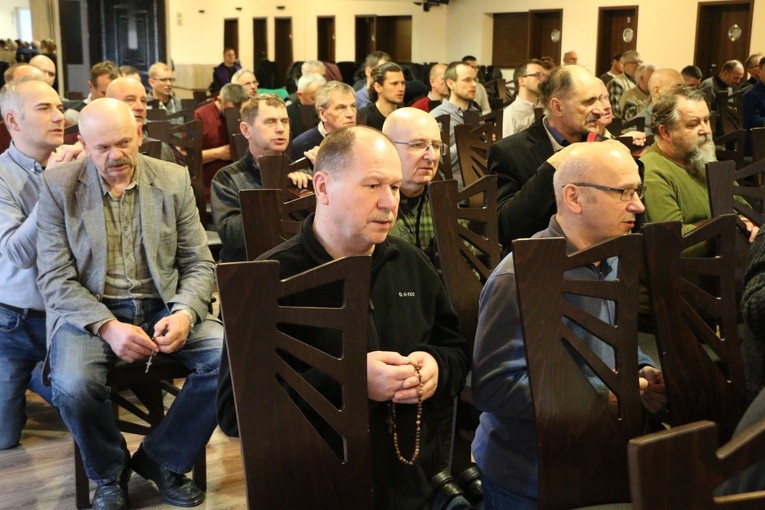 Rekolekcje dla nadzwyczajnych szafarzy Komunii św. Część I